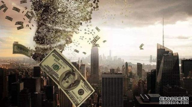 含著金鑰匙入場，砸60億打廣告巨虧40億，混得“最失敗”的一瓶水